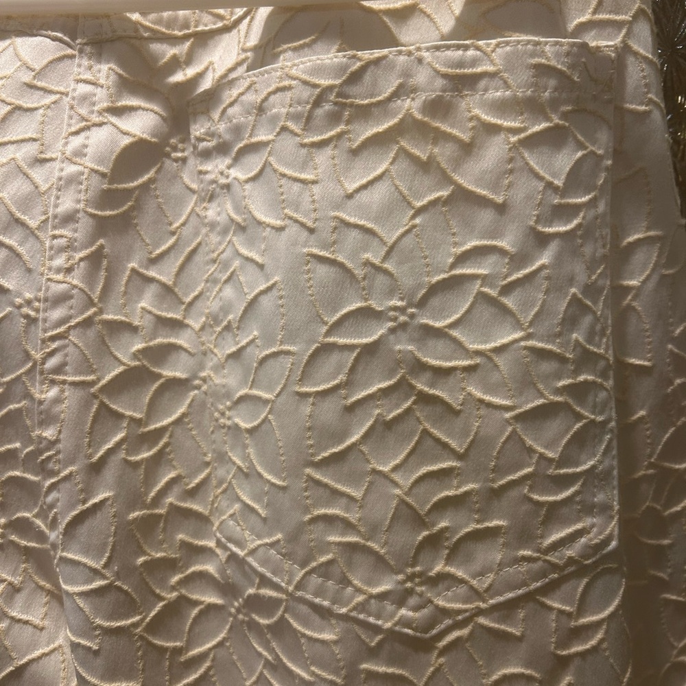 Cream Textured Pants - Picture 5 of 6